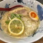 Ramenkawataka - 岩塩ラーメン。