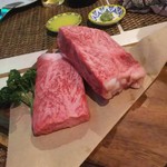 神田 まる牛 second - 綺麗に差しの入った和牛はA5ランクだそうです。