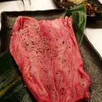 炭火焼肉 御用 - 豚タンステーキ