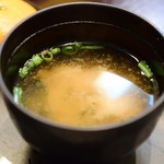 なんちち食堂 - 【ラフテー定食@税込900円】味噌汁