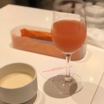 フォーシーズンズカフェ - フルーツミックスジュースと人参スープ