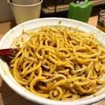 麺小屋 てち - 混ぜた後(そのボリュームが見てとれるだろうか？)