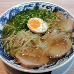 あご出汁の塩らーめん