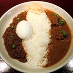 ランブル - RAMBLE ＠西葛西 大山とりカリーとキーマカリーのHalf & Halfy ９５０円