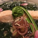 饗 くろ喜 - ふわふわな桜マス身とこごみ、ミョウガ