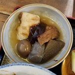 Momo ya - 煮物も味が入っていて美味しい