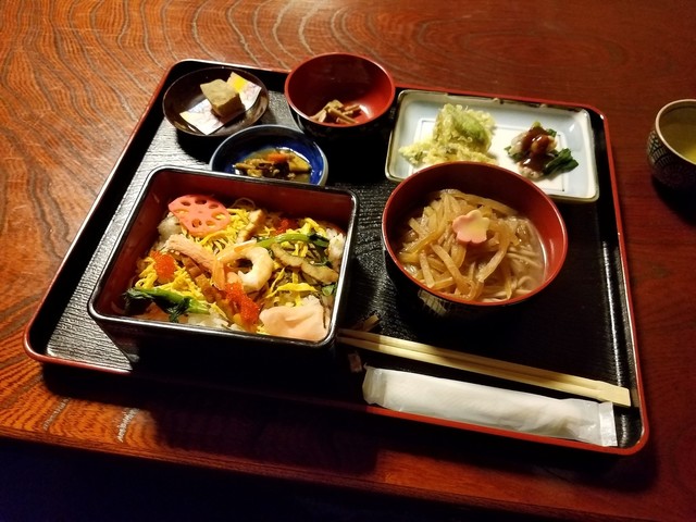 江戸末期の旅籠屋でステキな食事 中馬のおひなさん の日に桃の節句の祝い膳 雛膳 By なまらうまい 玉田屋旅館 豊田市 旅館 食べログ