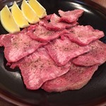 紅梅園 - H.29.12.10.夜 (塩)タン @950円