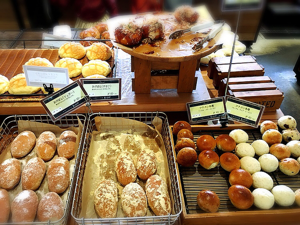 テラスでブランチを楽しむ にはまだ少し早かった By Yummy Scrummy 麦のひげ 津高店 法界院 パン 食べログ