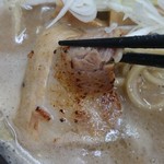 魔界ラーメン 月光 - チャーシューも柔らかい