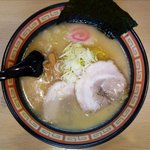 Menyakashuu - しおラーメンのアップ