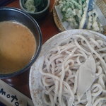 三丁目の手打うどん - カレーつけ麺（小盛）と春菊・なすの天ぷら