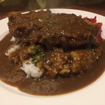 アルフレード - 2018年3月。チーズメンチカツカレー950円（税込）。サラダ付き。