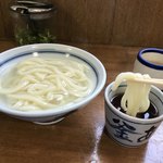 釜あげうどん 長田 in 香の香 - 浸けて食べるとこ