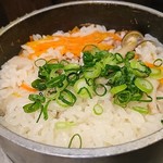 とりだん - 若鶏とレンコンの釜飯