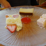 鎌倉山 - デザート盛り合わせ