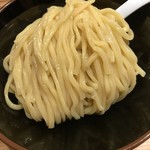 銀座 朧月 - 濃厚つけ麺の麺  中盛   美しい太麺   素敵！