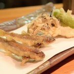 石臼挽き手打 蕎楽亭 - ランチ限定　若鮎天ざる@1,950円＋税