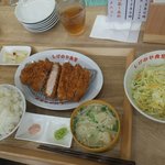 とんかつ & とり天 しげのや食堂 - 白味噌汁Ｖｅｒ