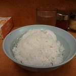 らー麺 家道 - 終日無料お代わり自由の中ライス