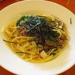 カフェベレッツァ - 菜の花と牛肉の和風パスタ