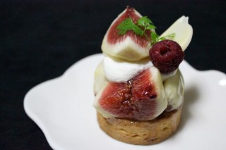 マガジン - タルトのケーキがとても美味しいお店。繊細な味がお勧めです。