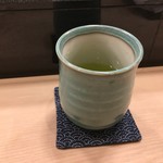 今よし - お茶はこまめに供されました。