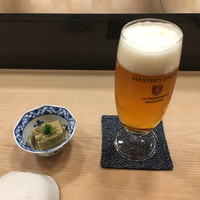 今よし - ビールとお通し。