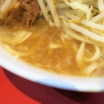 ラーメン二郎 - スープ
