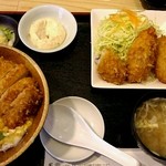 Tonkatsu Katsutei - かつ丼に牡蠣フライを付けました。