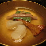 和ごころ 泉 - ③椀物　くちこ・あぶらめ・蓬しんじょう・生麩の出汁餡かけ