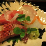 和ごころ 泉 - ⑤向付　金目鯛（和歌山）・本鮪大トロ（千葉銚子）・真鯛（兵庫淡路）・アオリイカ・