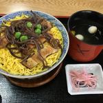 いづ源 - 蒸し寿司
      冬は外せない❣️