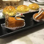 陶陶居酒家 - ★7　ドリアンクリームのパイ　＆★7.5　鶴の形をしたパイ　