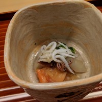 懐石 円相 - 酢の物（赤貝、ホタルイカ、シラス）