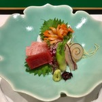 大志満 - 彩りも美しい 鮪、細魚、赤貝のお造り