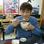 函館朝市 栄屋 よさこい食堂 - 