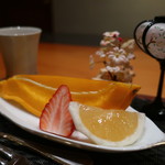 日本料理 幸庵 - マンゴーのコアントローゼリー寄せ、日向夏ゼリー、苺