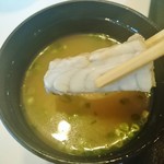 魚昇 - 味噌汁にもふぐの身がいっぱい！