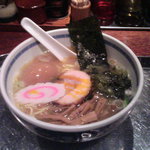 たけちゃんにぼしらーめん - たけちゃんにぼしらーめん（代々木店）：塩ラーメン