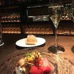 Wine Bar＆Dining ペトロス - 前菜＆シャンパン！