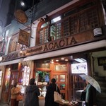 アカシア - 新宿アルタ裏にあります。