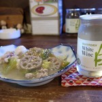 灯 - 八宝菜と白ワイン