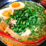 ラーメン龍神 - ねぎ豚骨ラーメン（980円）