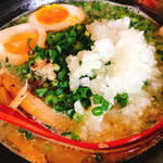 ラーメン龍神 - たまねぎ載せ