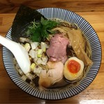 中華そば よしかわ - 煮干そば黒醤油大盛¥790