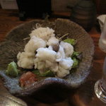 吟吟 - 【2011年6月】鱧の湯引き（空輸で入荷した時のみ）