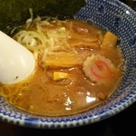 自家製麺つけ麺 紅葉 - つけ汁