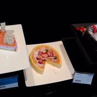 DINING & BAR TABLE 9 TOKYO - 
