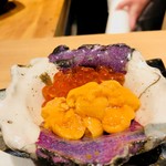 鮨　Shizuku - 羅臼産蝦夷バフンウニと根室産いくらのミニちらし寿司